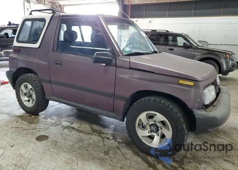 1992 Geo Tracker from USA, damaged, VIN 2CNBJ18U2N6907880
